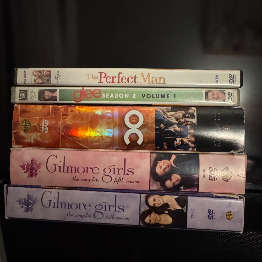 DVD Collection: Glee, The OC, Gilmore Girls, The perfect man